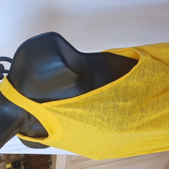 Joie Women's Halter Style Blouse Size M Yellow Sleeveless 100% Linen, semi-sheer - Picture 2 of 6